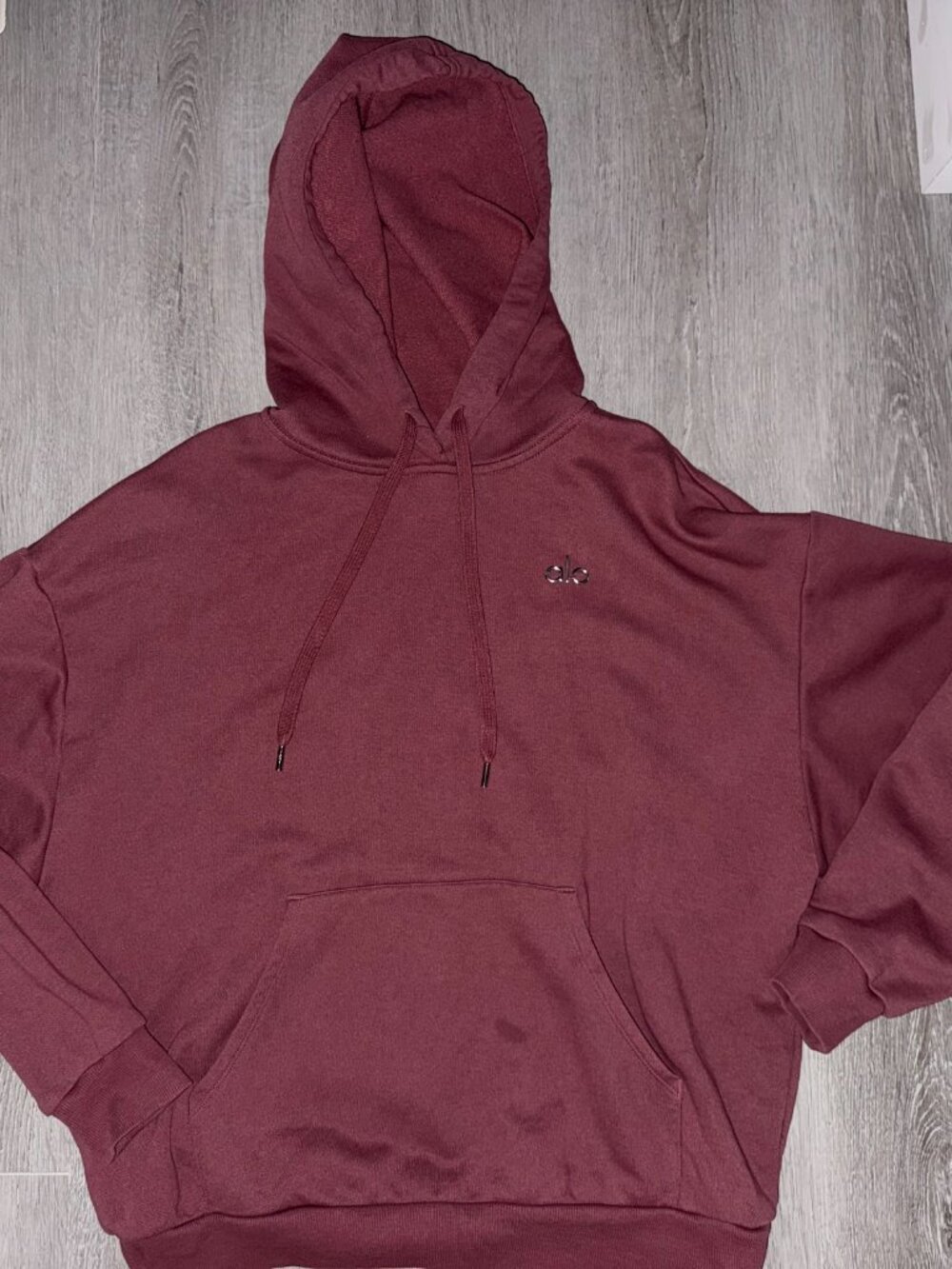 Authentic Alo Yoga Accolade Hoodie - Size Medium-Burgundy Truffle - Picture 3 of 5